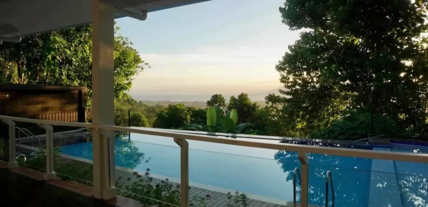 Classy House with Sunset View in Davao City